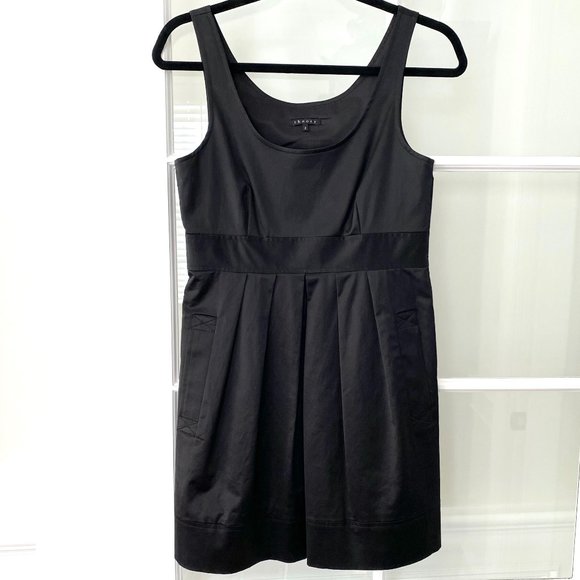 Theory Scoop Neck Sleeveless Mini Dress w/Pockets - 2 - Picture 1 of 5